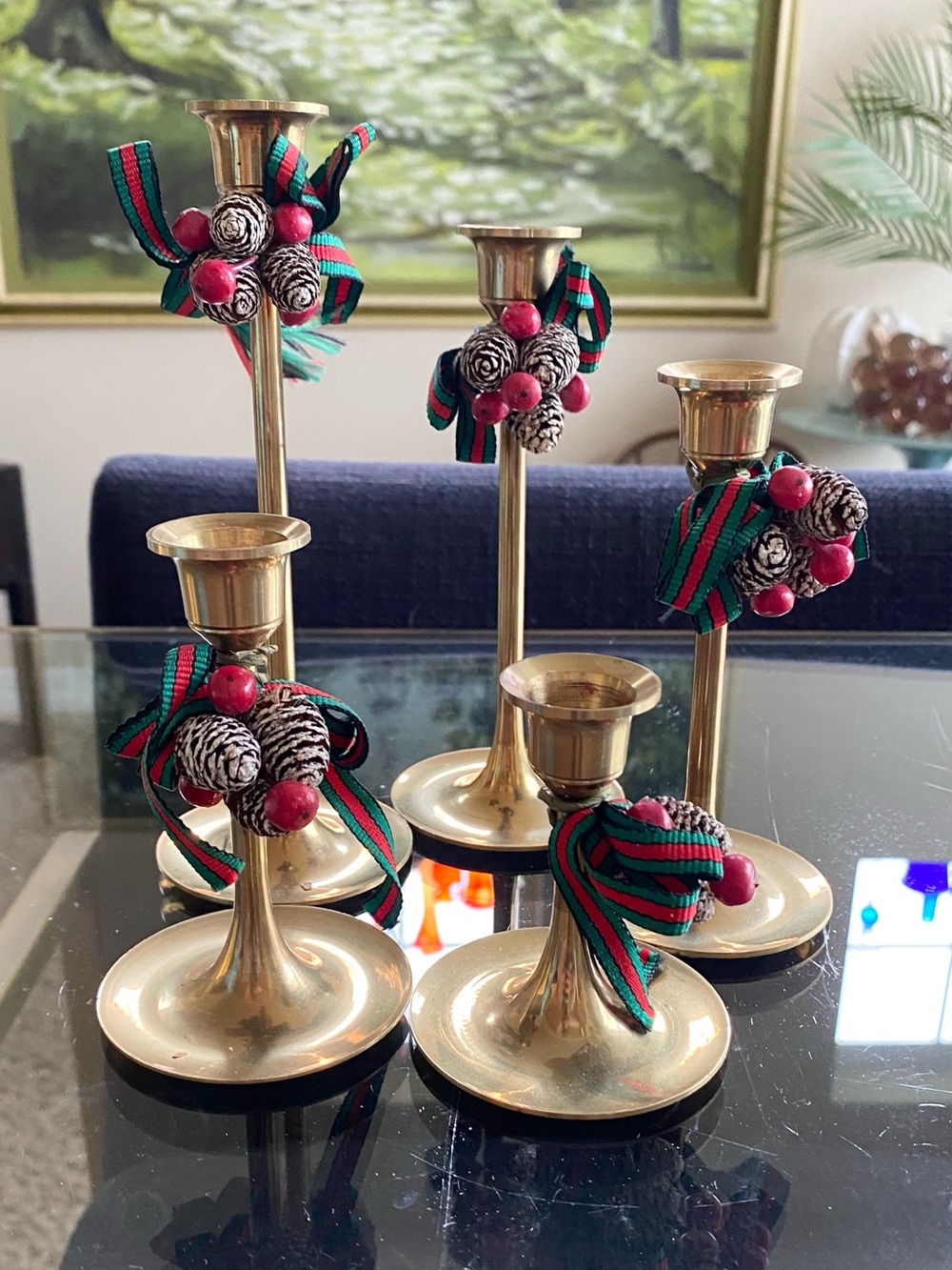 5 VTG 80s Brass Graduated Candlesticks Christmas Ribbon Interpur Taiwan w Box